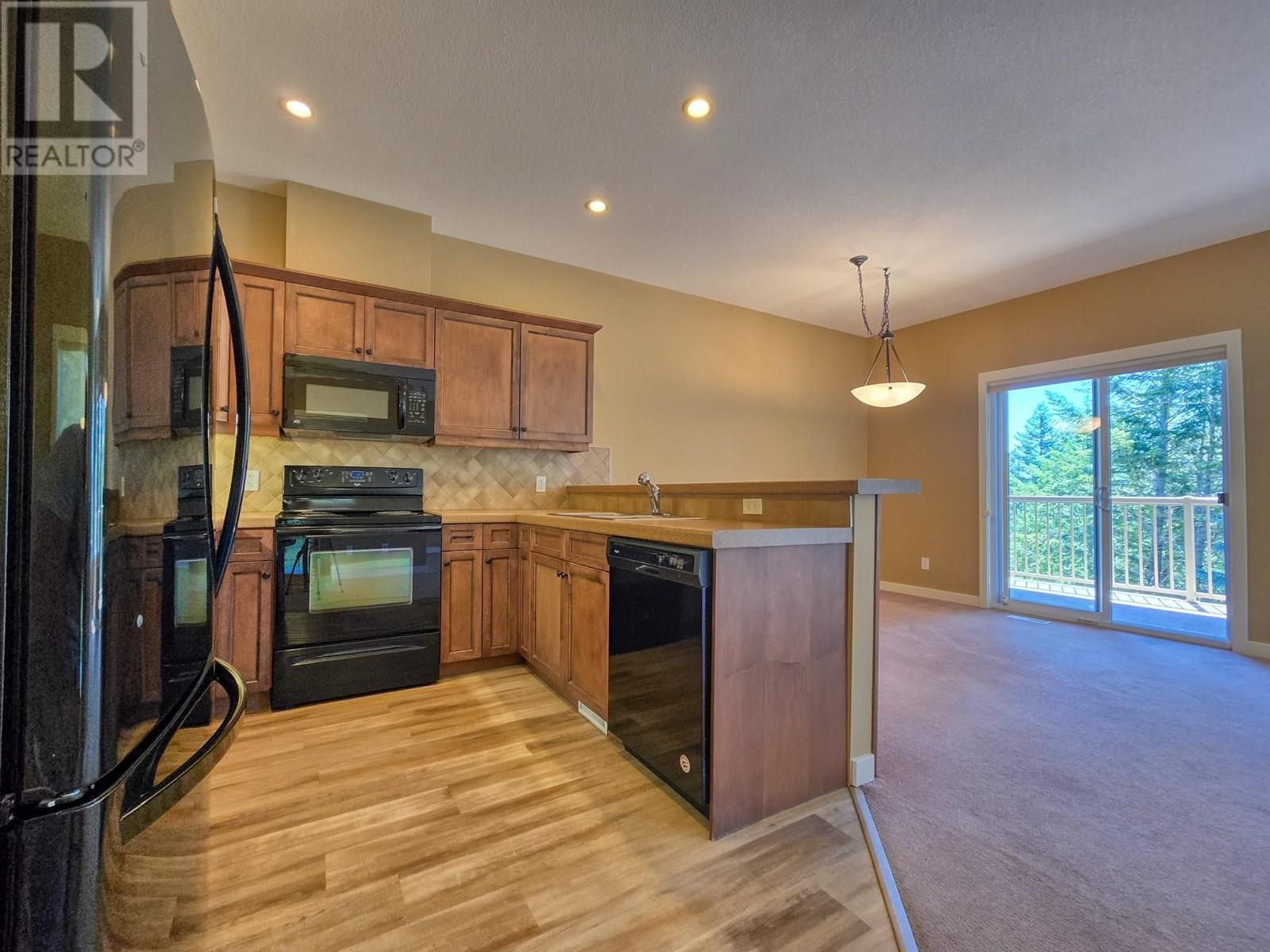 31a Wolf Crescent, Invermere, British Columbia  V0A 1K2 - Photo 3 - 10355560
