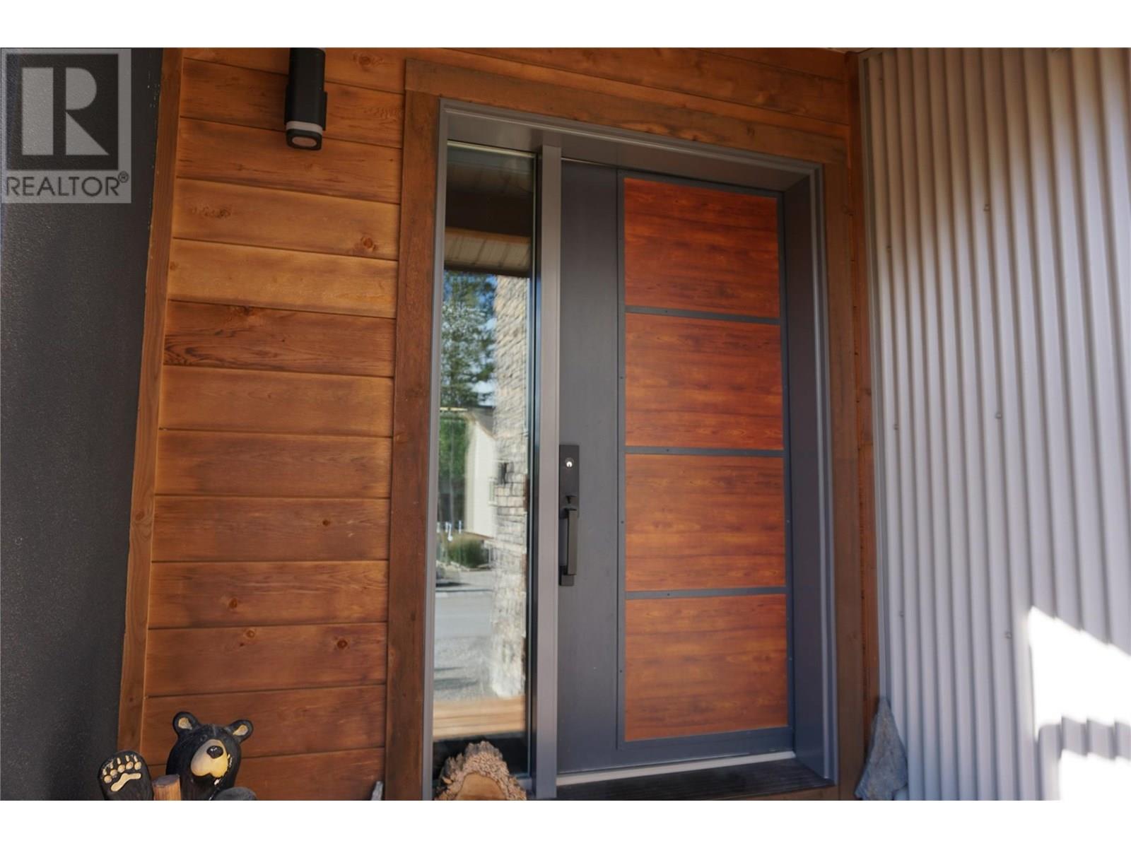 4926 Timber Ridge Road Unit# 11, Windermere, British Columbia  V0A 1K3 - Photo 4 - 10355825