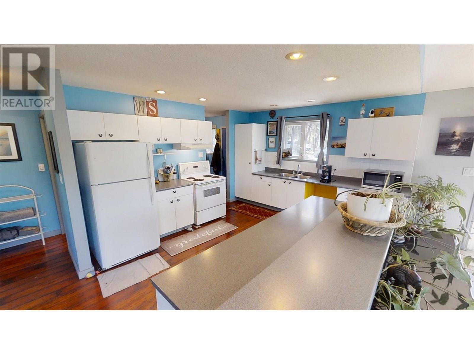 4949 Luxor Creek Road, Spur Valley, British Columbia  V0A 1E0 - Photo 13 - 10355736