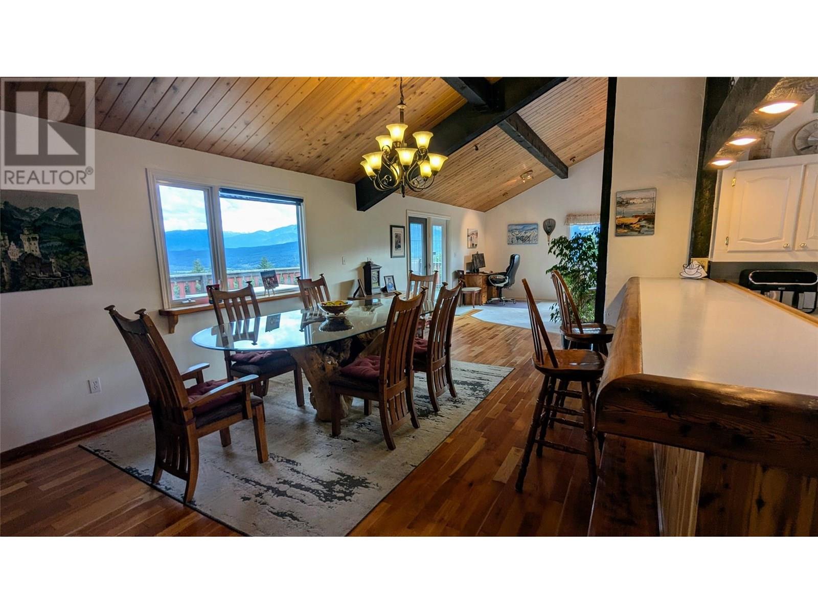 5761 Lautrup Road, Edgewater, British Columbia  V0A 1E0 - Photo 23 - 10354969