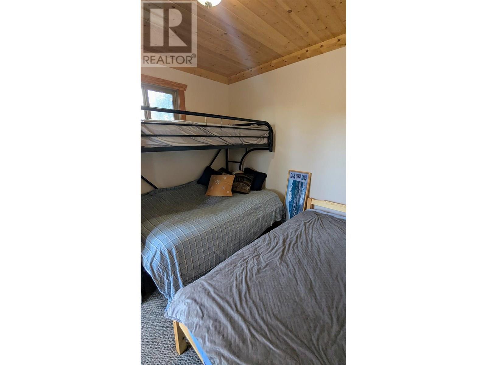 5761 Lautrup Road, Edgewater, British Columbia  V0A 1E0 - Photo 71 - 10354969
