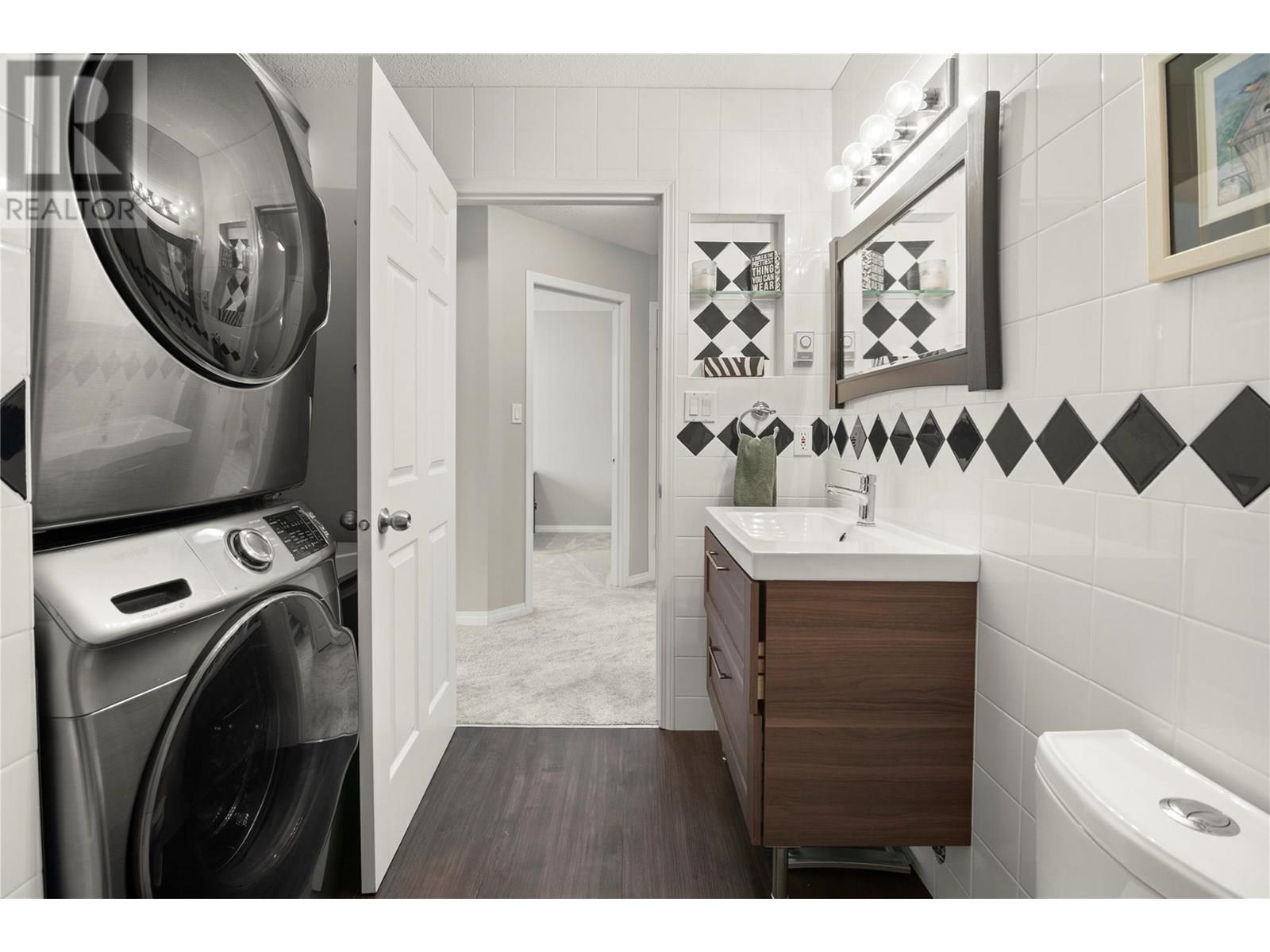 7525 Columbia Avenue Unit# 17, Radium Hot Springs, British Columbia  V0A 1M0 - Photo 24 - 10356104