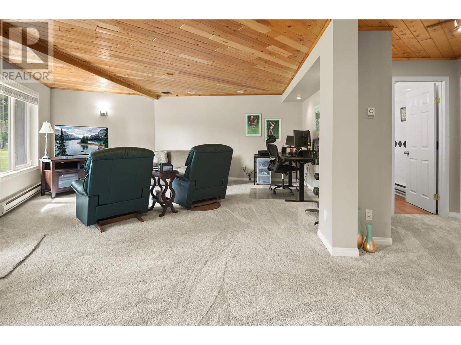7525 Columbia Avenue Unit# 17, Radium Hot Springs, British Columbia  V0A 1M0 - Photo 28 - 10356104