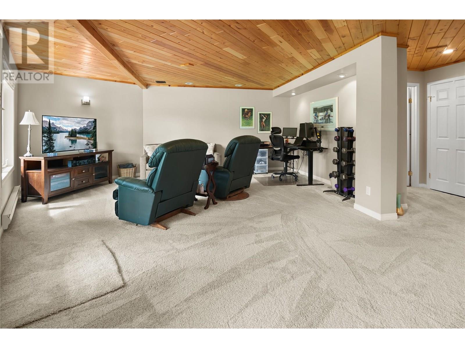 7525 Columbia Avenue Unit# 17, Radium Hot Springs, British Columbia  V0A 1M0 - Photo 30 - 10356104