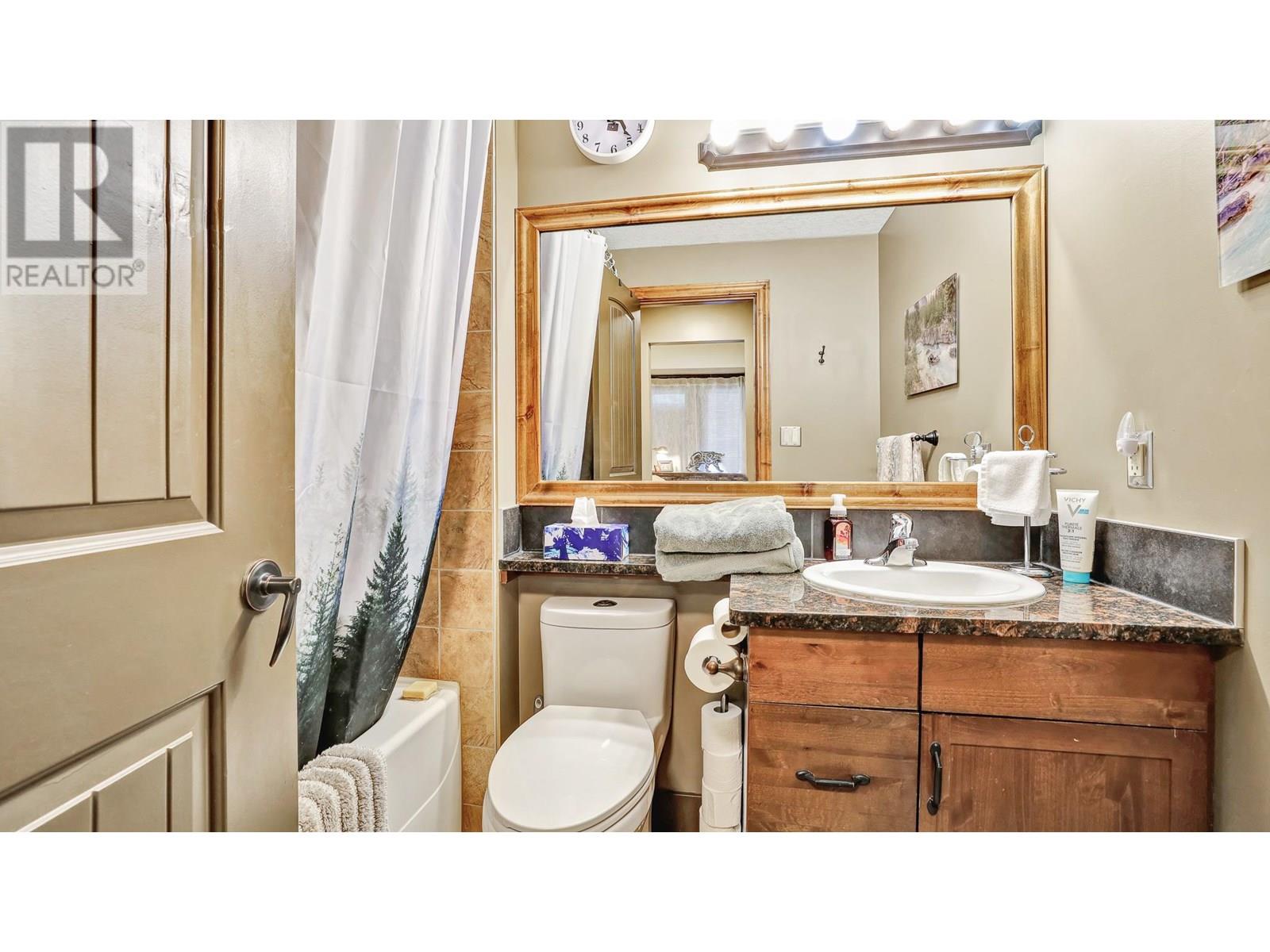 7495 Columbia Avenue Unit# 2111, Radium Hot Springs, British Columbia  V0A 1M0 - Photo 14 - 10355805