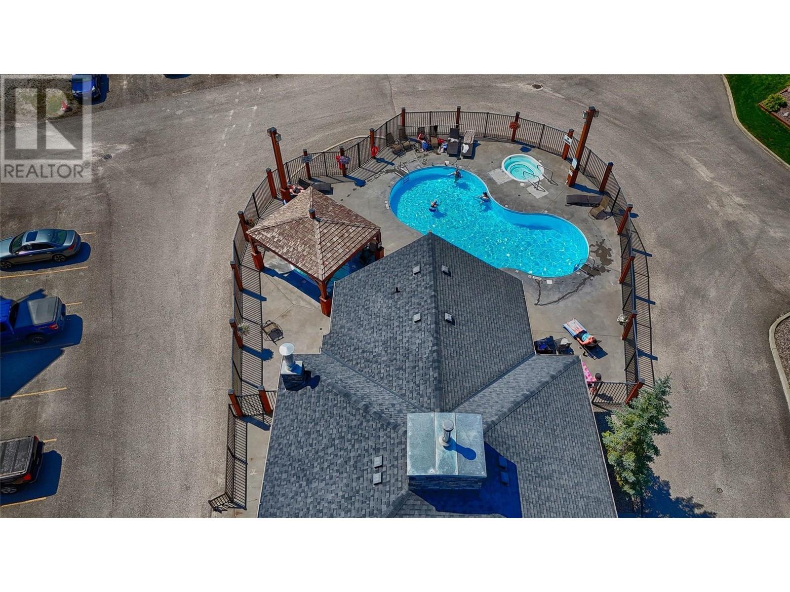 7495 Columbia Avenue Unit# 2111, Radium Hot Springs, British Columbia  V0A 1M0 - Photo 29 - 10355805