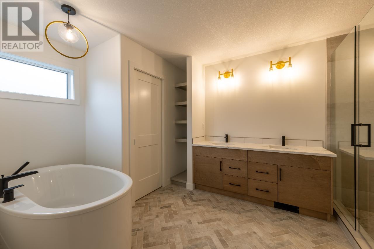 1538 Cedar Street, Golden, British Columbia  V0A 1H0 - Photo 23 - 10356226