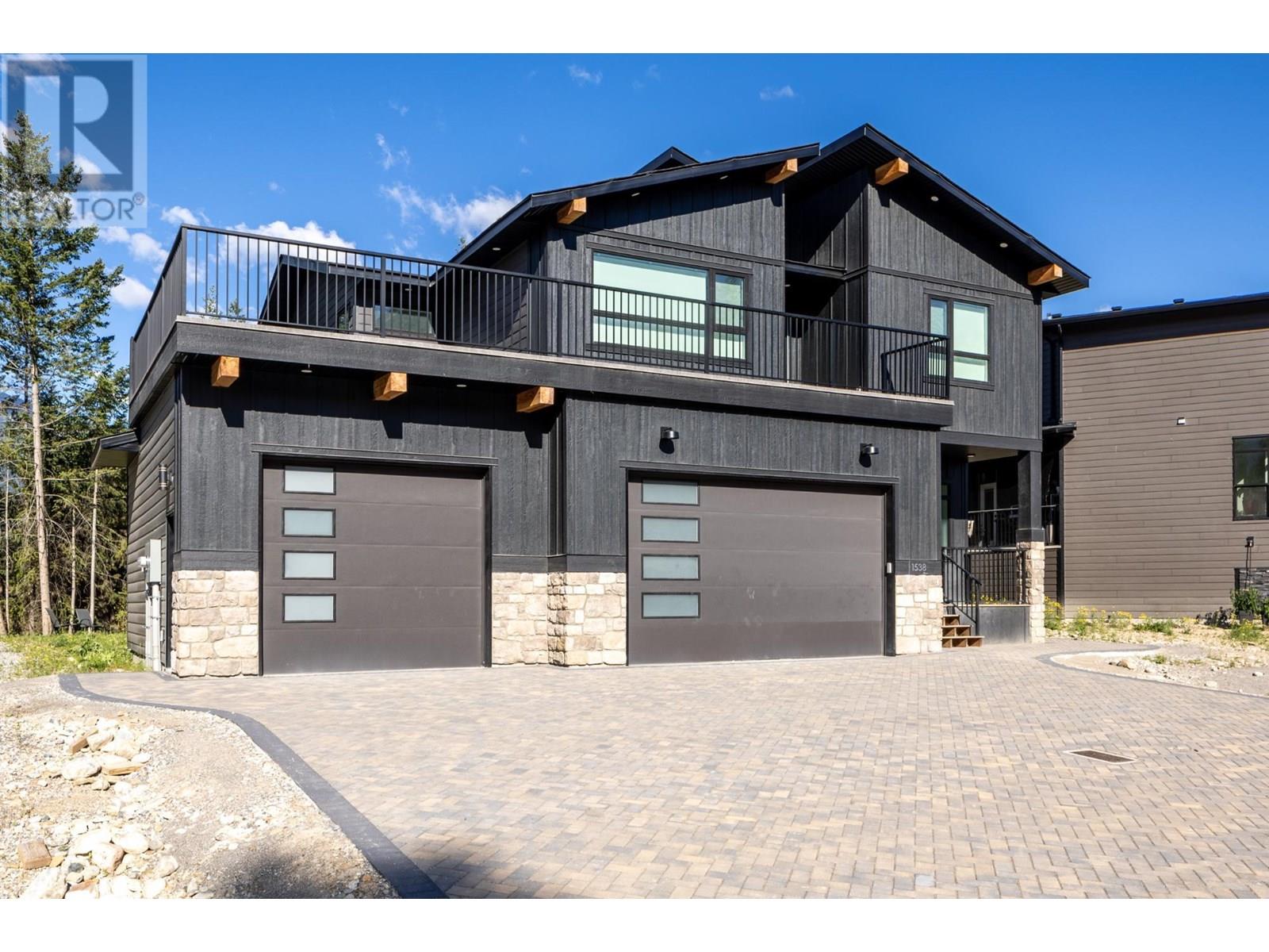 1538 Cedar Street, Golden, British Columbia  V0A 1H0 - Photo 6 - 10356226