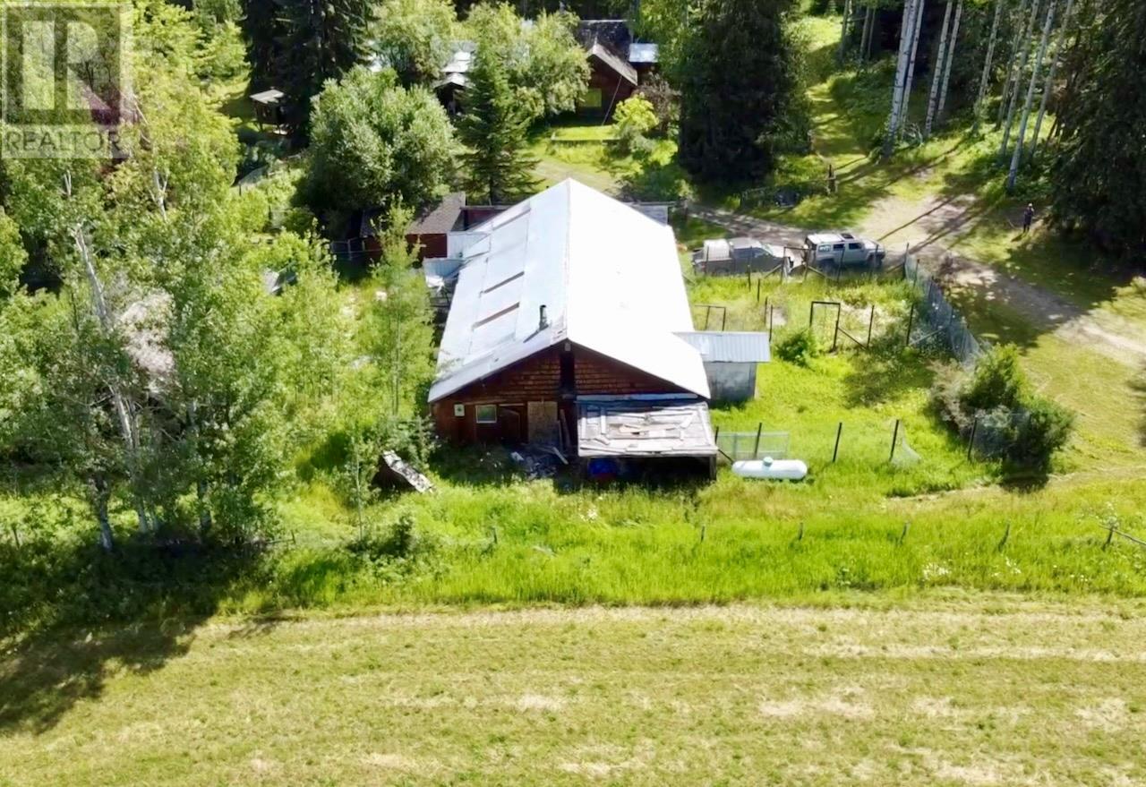 2383 Kettleston Road, Golden, British Columbia  V0A 1H0 - Photo 5 - 10356350