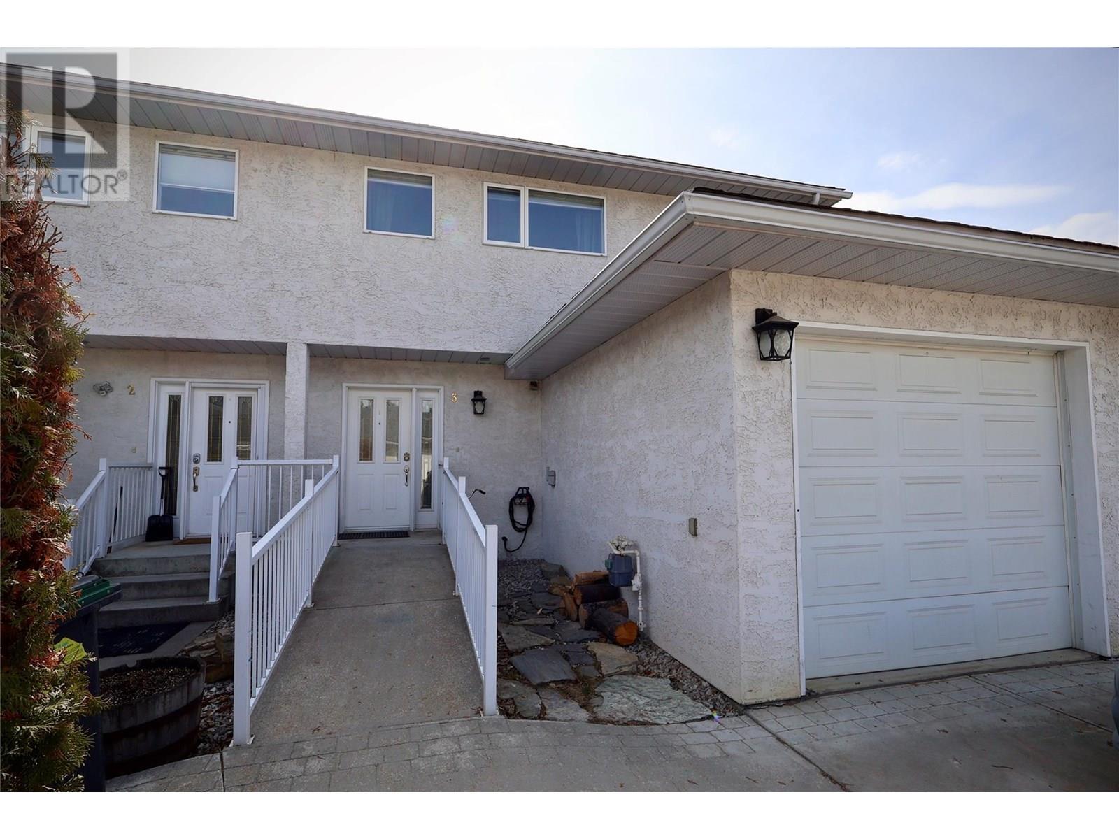 411 5th Avenue Unit# 3, Golden, British Columbia  V0A 1H0 - Photo 1 - 10356282