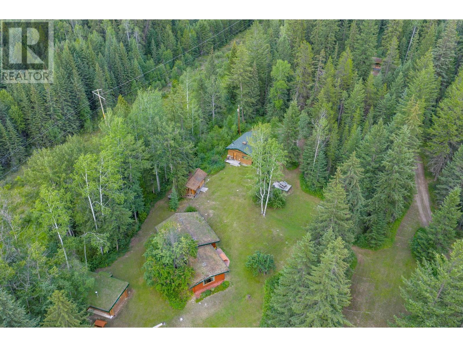 1739 Campbell Road, Golden, British Columbia  V0A 1H7 - Photo 12 - 10356379