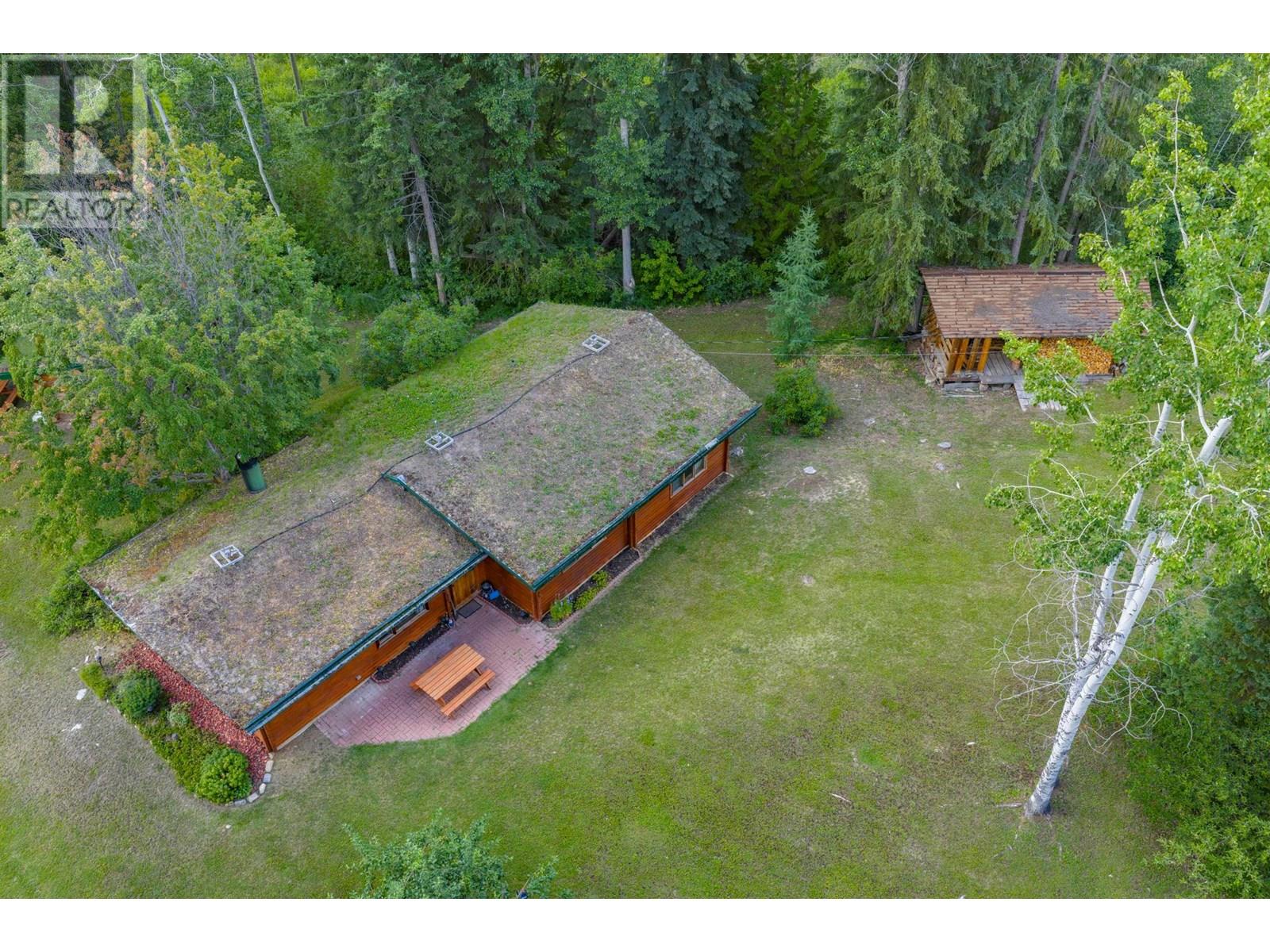 1739 Campbell Road, Golden, British Columbia  V0A 1H7 - Photo 13 - 10356379