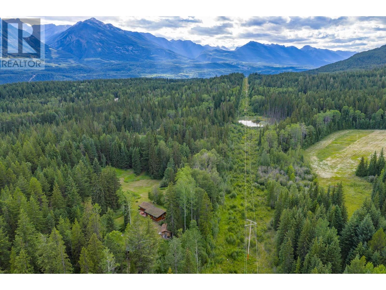 1739 Campbell Road, Golden, British Columbia  V0A 1H7 - Photo 18 - 10356379