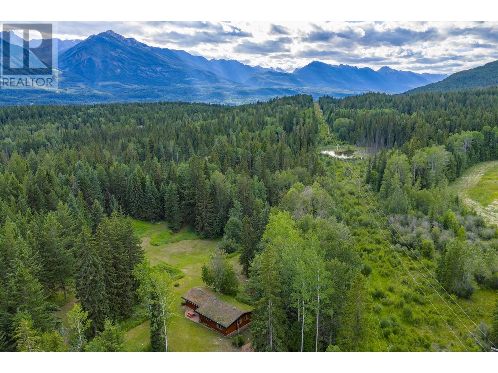 1739 Campbell Road, Golden, British Columbia  V0A 1H7 - Photo 19 - 10356379