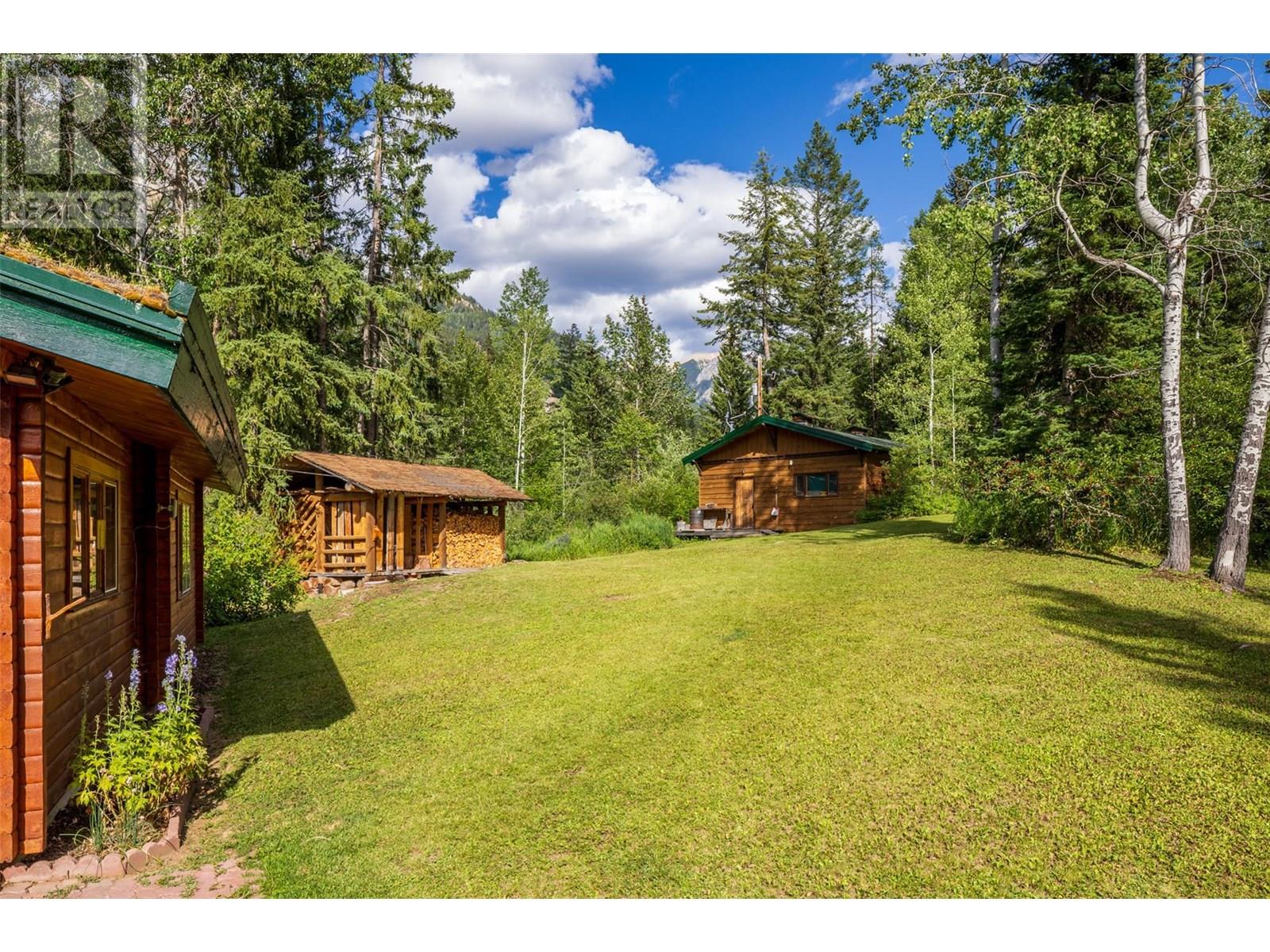1739 Campbell Road, Golden, British Columbia  V0A 1H7 - Photo 41 - 10356379