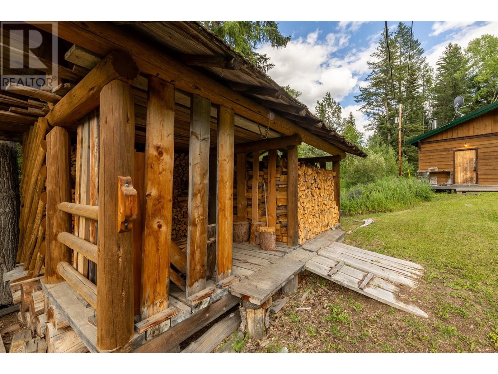 1739 Campbell Road, Golden, British Columbia  V0A 1H7 - Photo 42 - 10356379