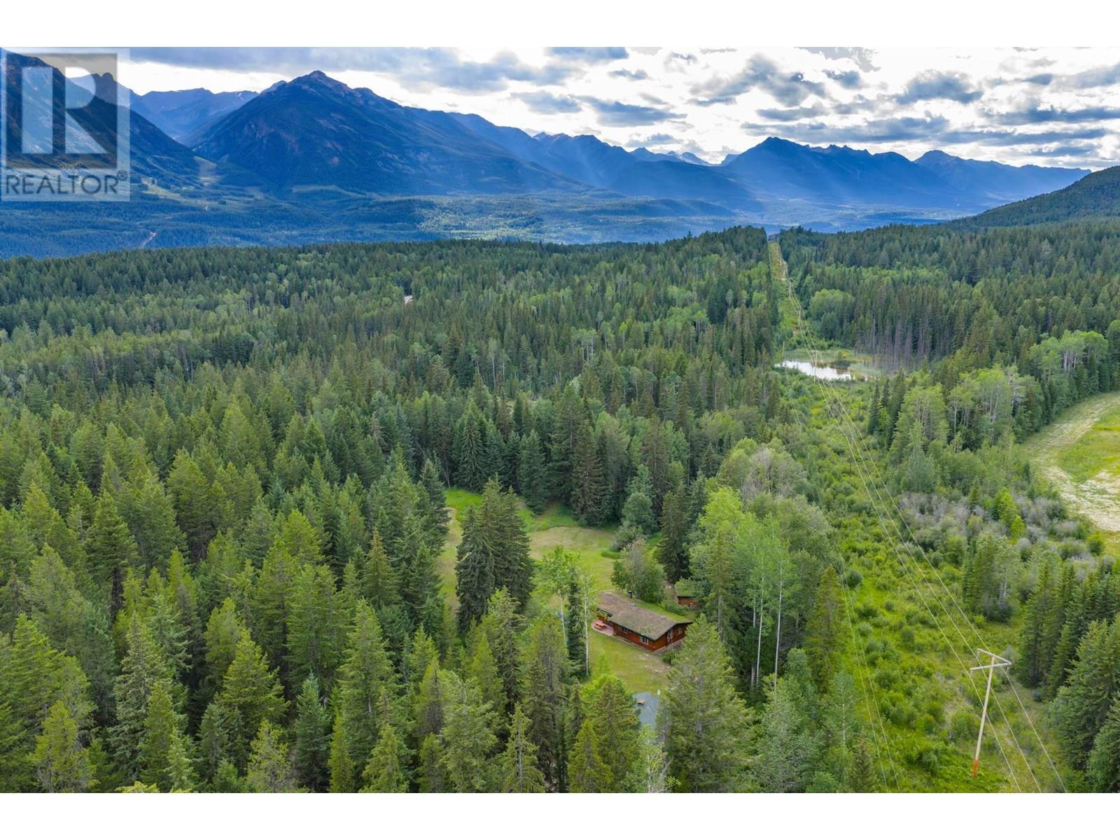 1739 Campbell Road, Golden, British Columbia  V0A 1H7 - Photo 60 - 10356379