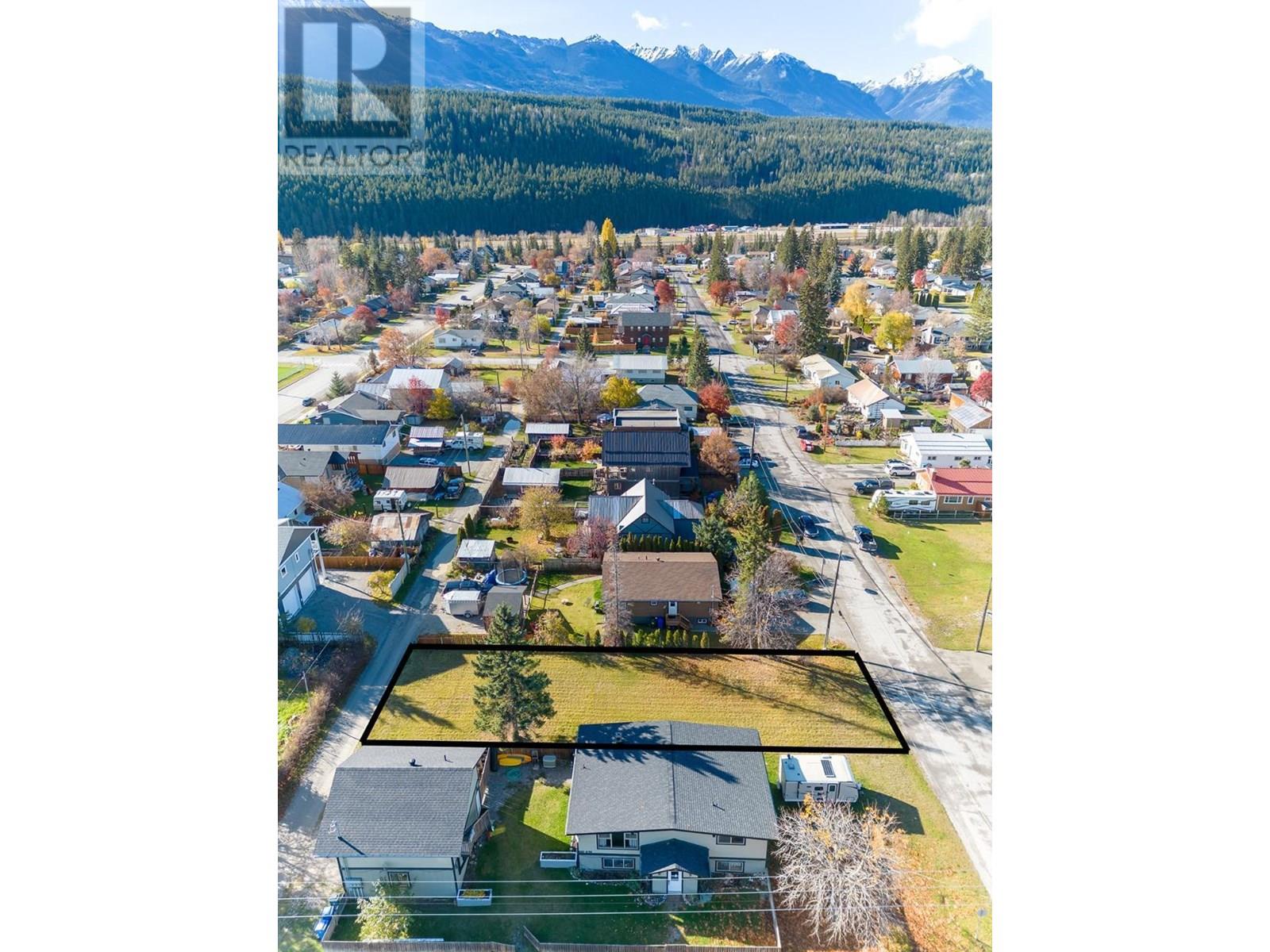 618 8th  S Street, Golden, British Columbia  V0A 1H0 - Photo 12 - 10356621