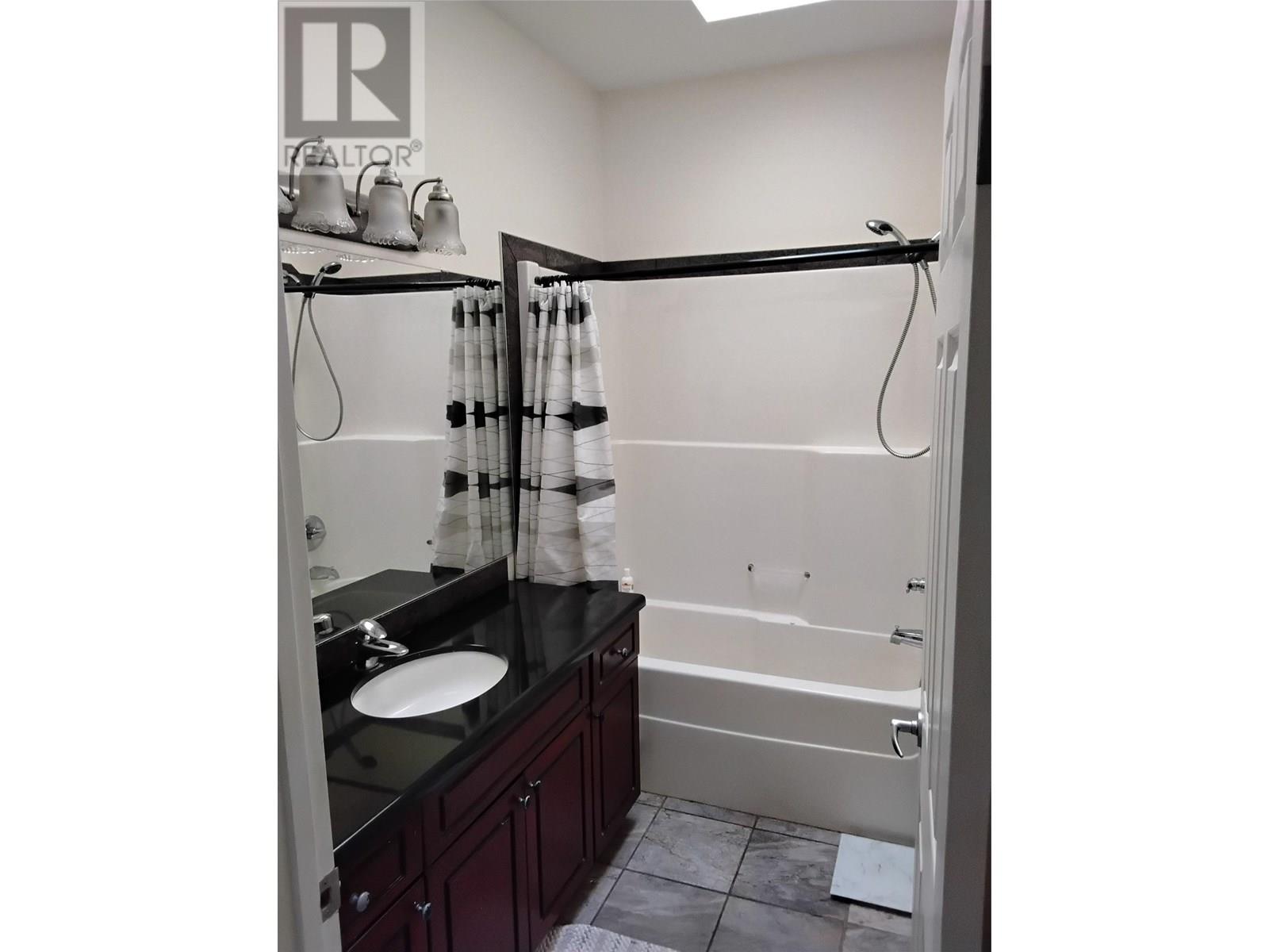 453 13th Avenue, Invermere, British Columbia  V0A 1K4 - Photo 13 - 10356569