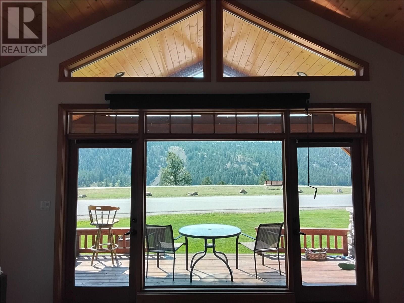 453 13th Avenue, Invermere, British Columbia  V0A 1K4 - Photo 4 - 10356569
