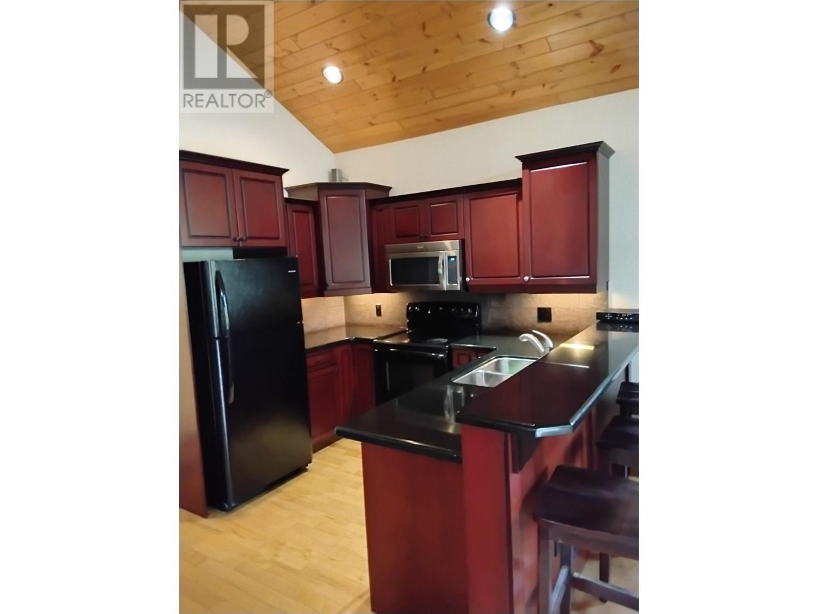 453 13th Avenue, Invermere, British Columbia  V0A 1K4 - Photo 8 - 10356569
