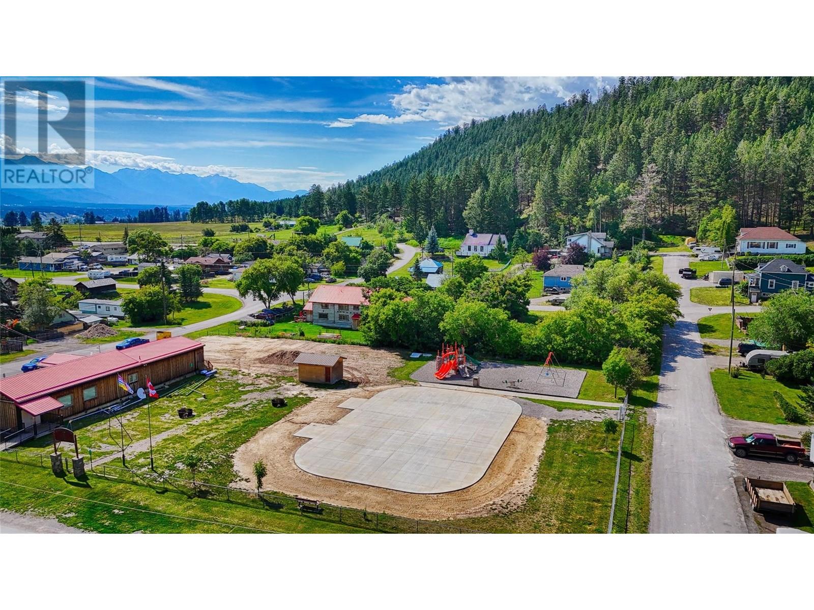 9211 West Avenue, Invermere, British Columbia  V0A 1K5 - Photo 54 - 10356655