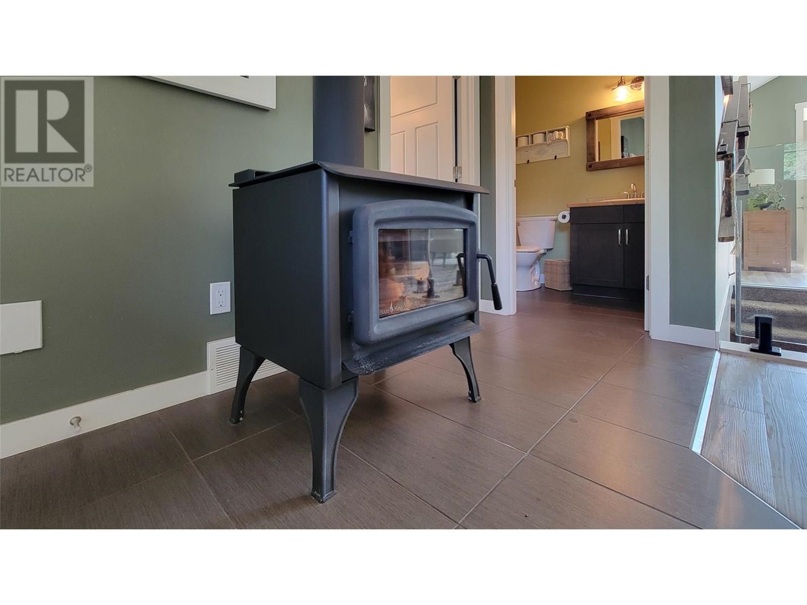 917 Copper Point Way, Windermere, British Columbia  V0A 1K3 - Photo 14 - 10356669
