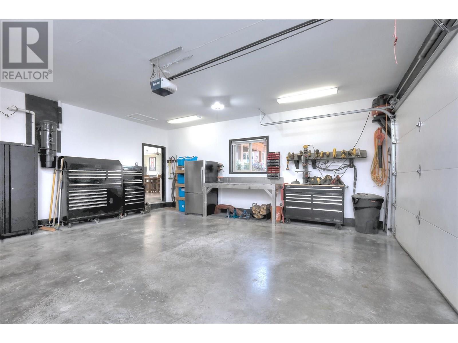 917 Copper Point Way, Windermere, British Columbia  V0A 1K3 - Photo 41 - 10356669