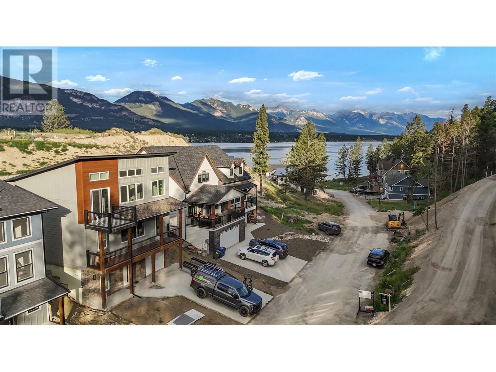 726 Taynton Drive, Invermere, British Columbia  V0A 1K6 - Photo 3 - 10356768
