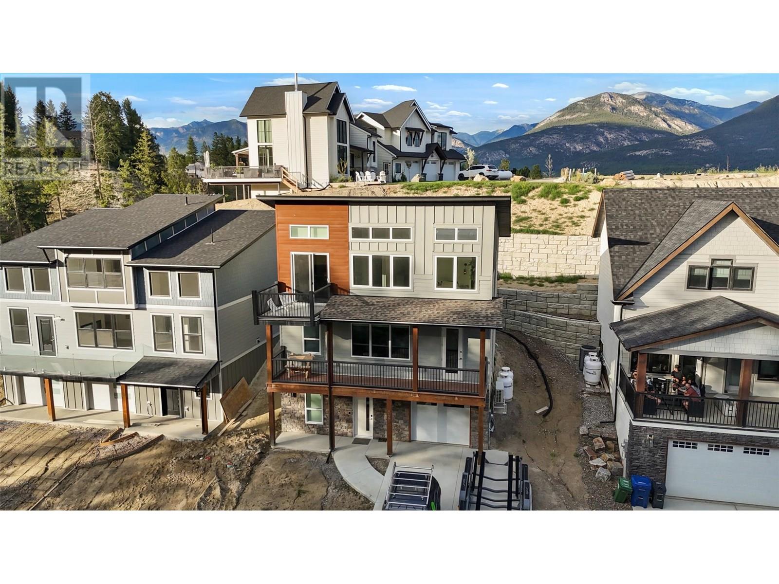 726 Taynton Drive, Invermere, British Columbia  V0A 1K6 - Photo 4 - 10356768