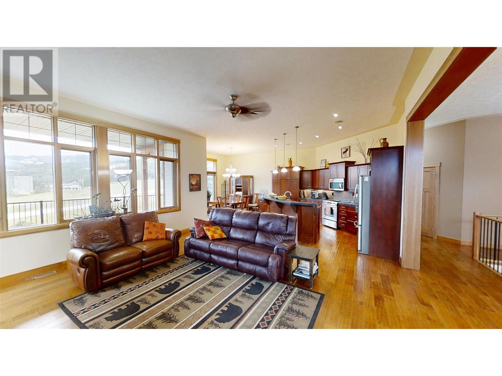 129 Westside Road, Invermere, British Columbia  V0A 1K5 - Photo 14 - 10356802