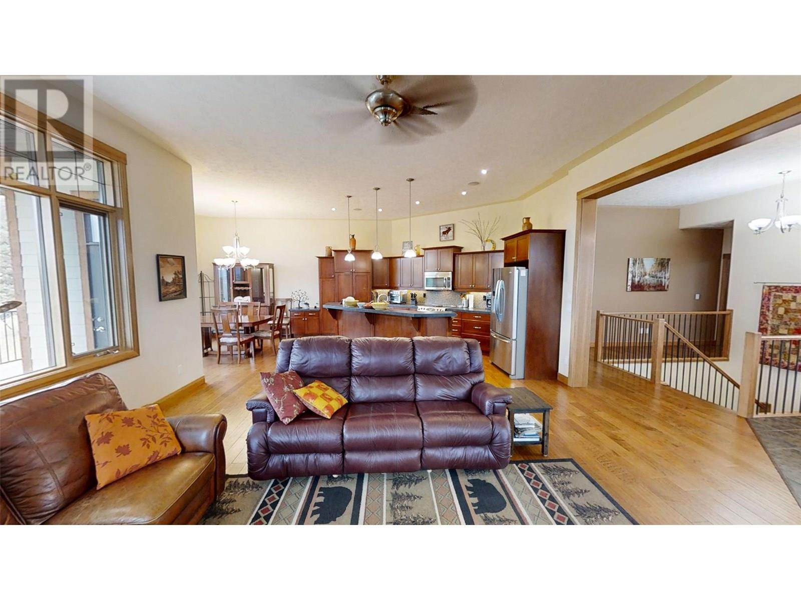 129 Westside Road, Invermere, British Columbia  V0A 1K5 - Photo 15 - 10356802