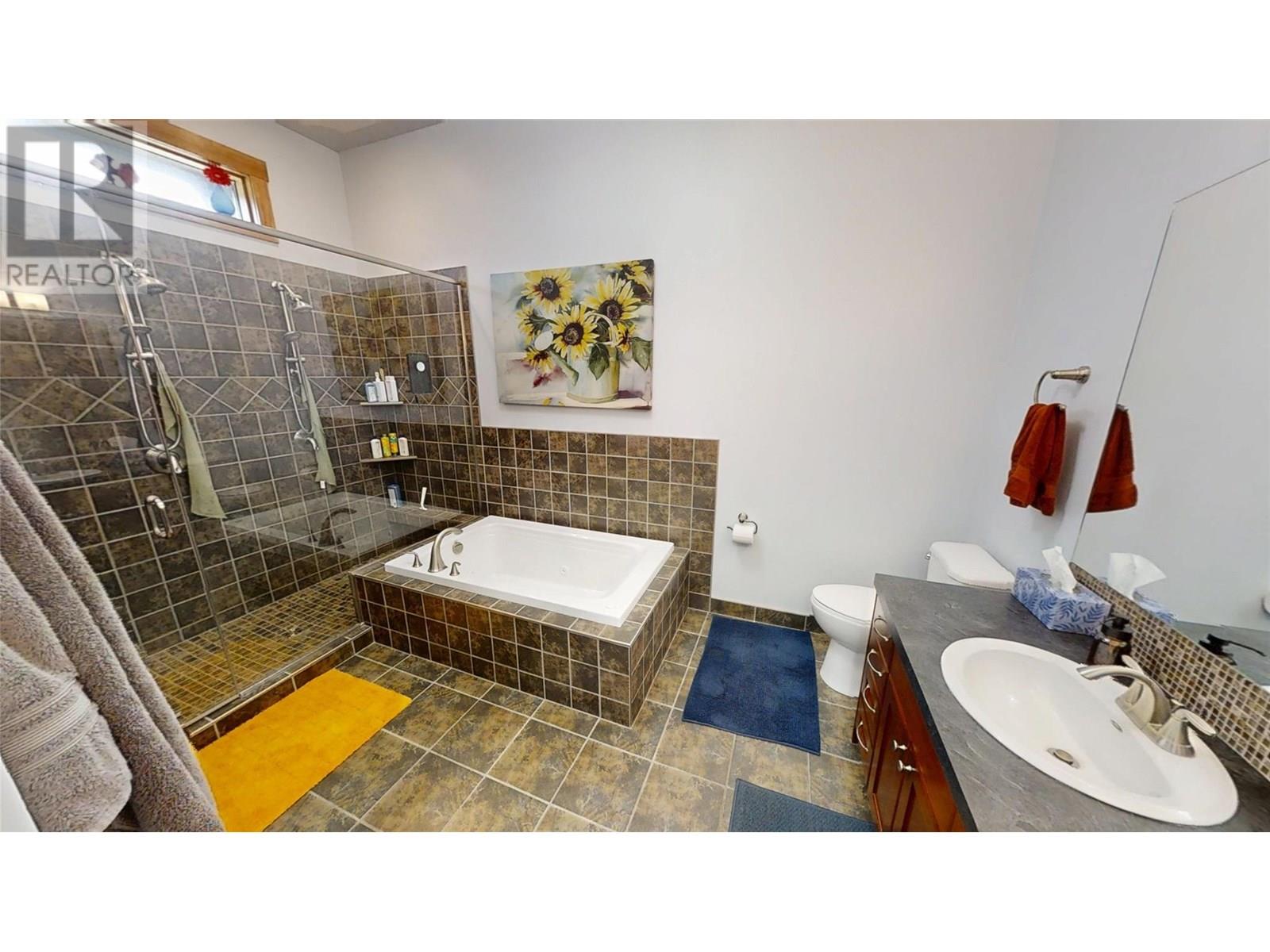 129 Westside Road, Invermere, British Columbia  V0A 1K5 - Photo 39 - 10356802