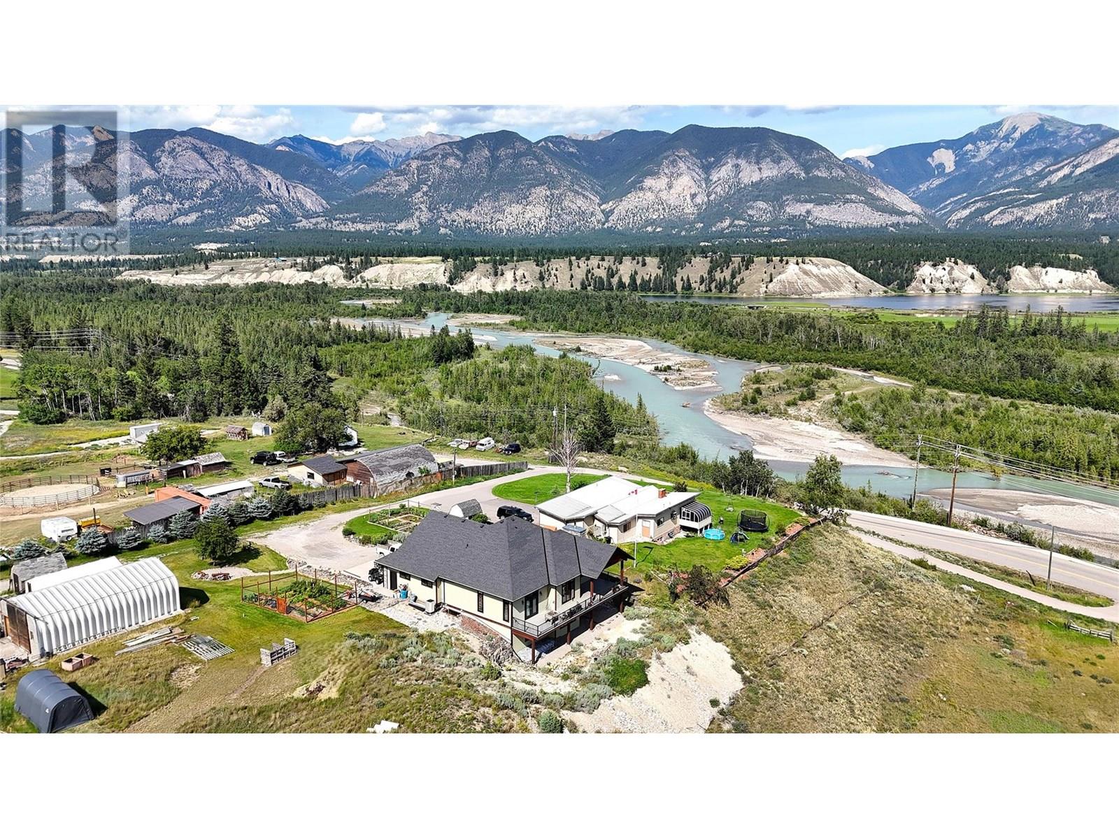 129 Westside Road, Invermere, British Columbia  V0A 1K5 - Photo 6 - 10356802