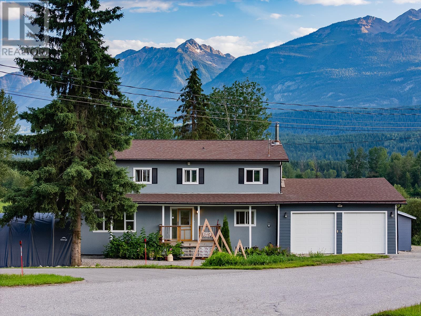 619 HABART LOWER Road, Golden, British Columbia