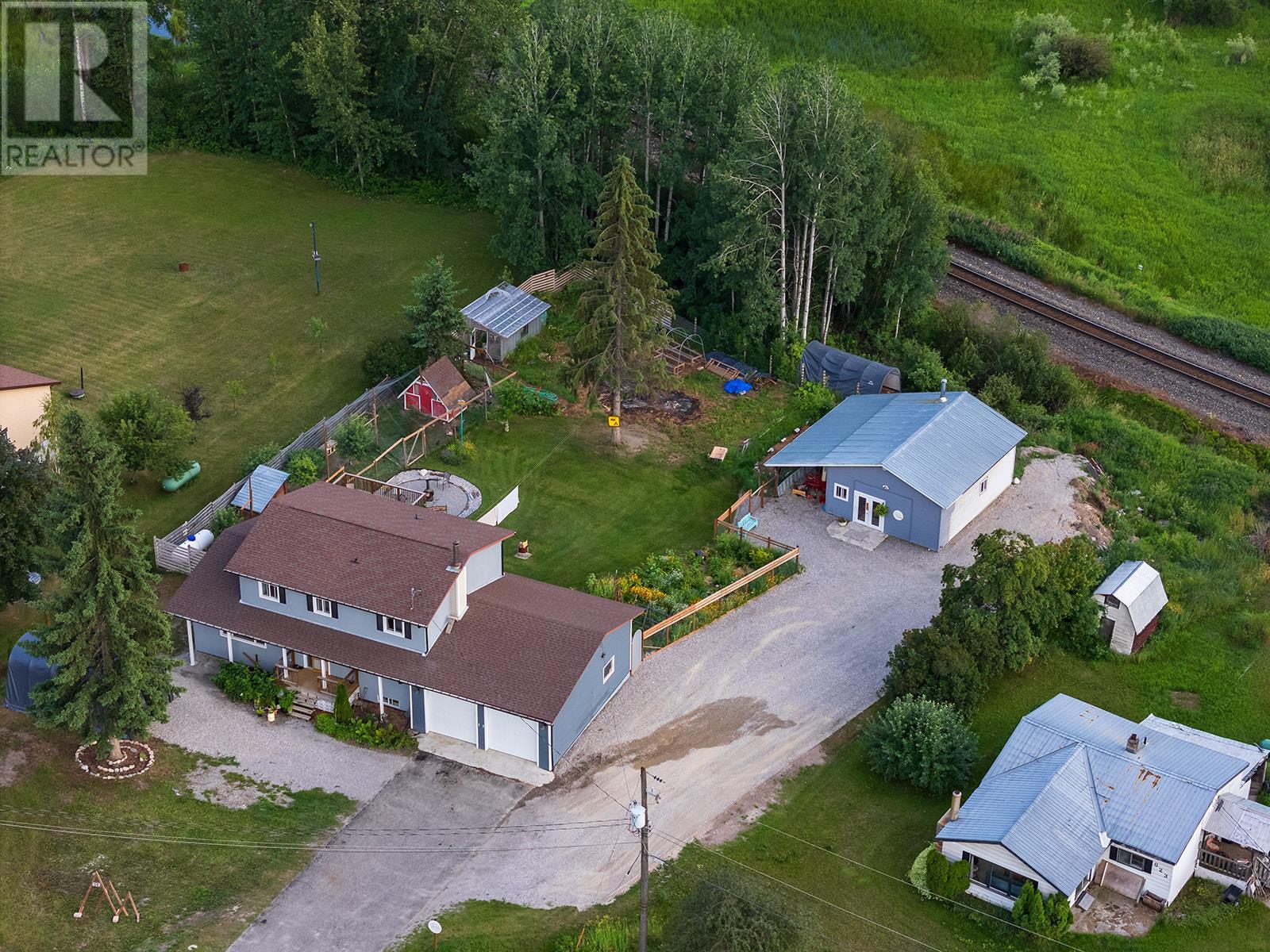 619 Habart Lower Road, Golden, British Columbia  V0A 1H2 - Photo 39 - 10357059
