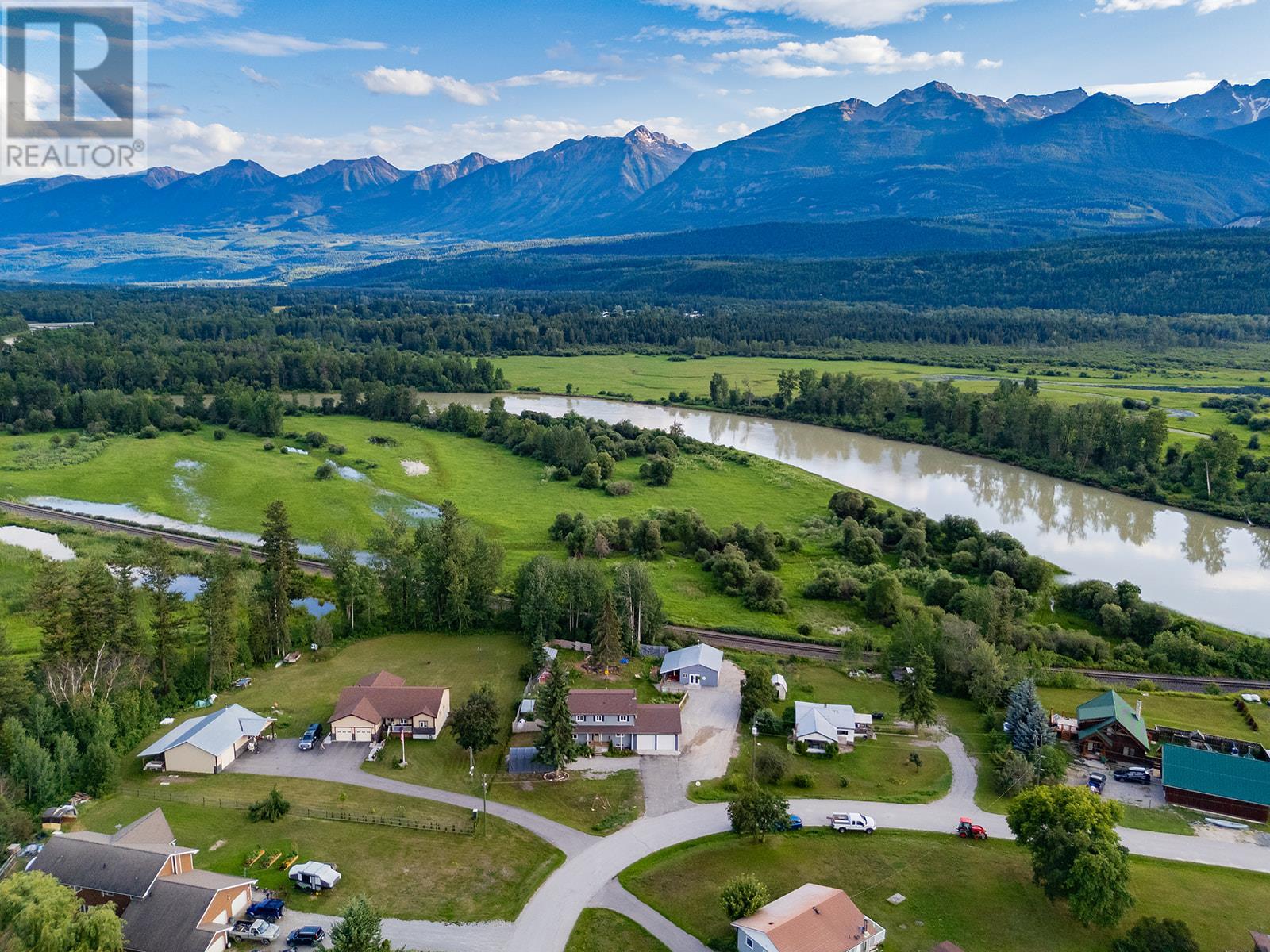 619 Habart Lower Road, Golden, British Columbia  V0A 1H2 - Photo 46 - 10357059
