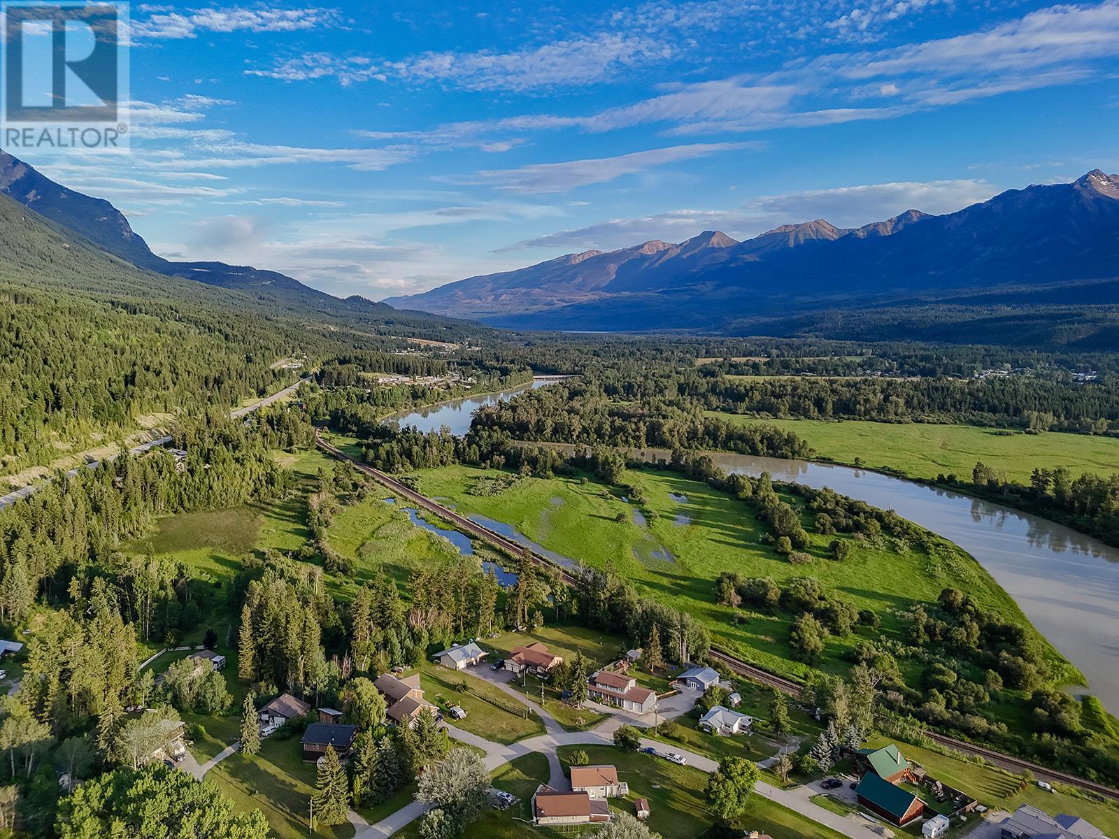 619 Habart Lower Road, Golden, British Columbia  V0A 1H2 - Photo 47 - 10357059