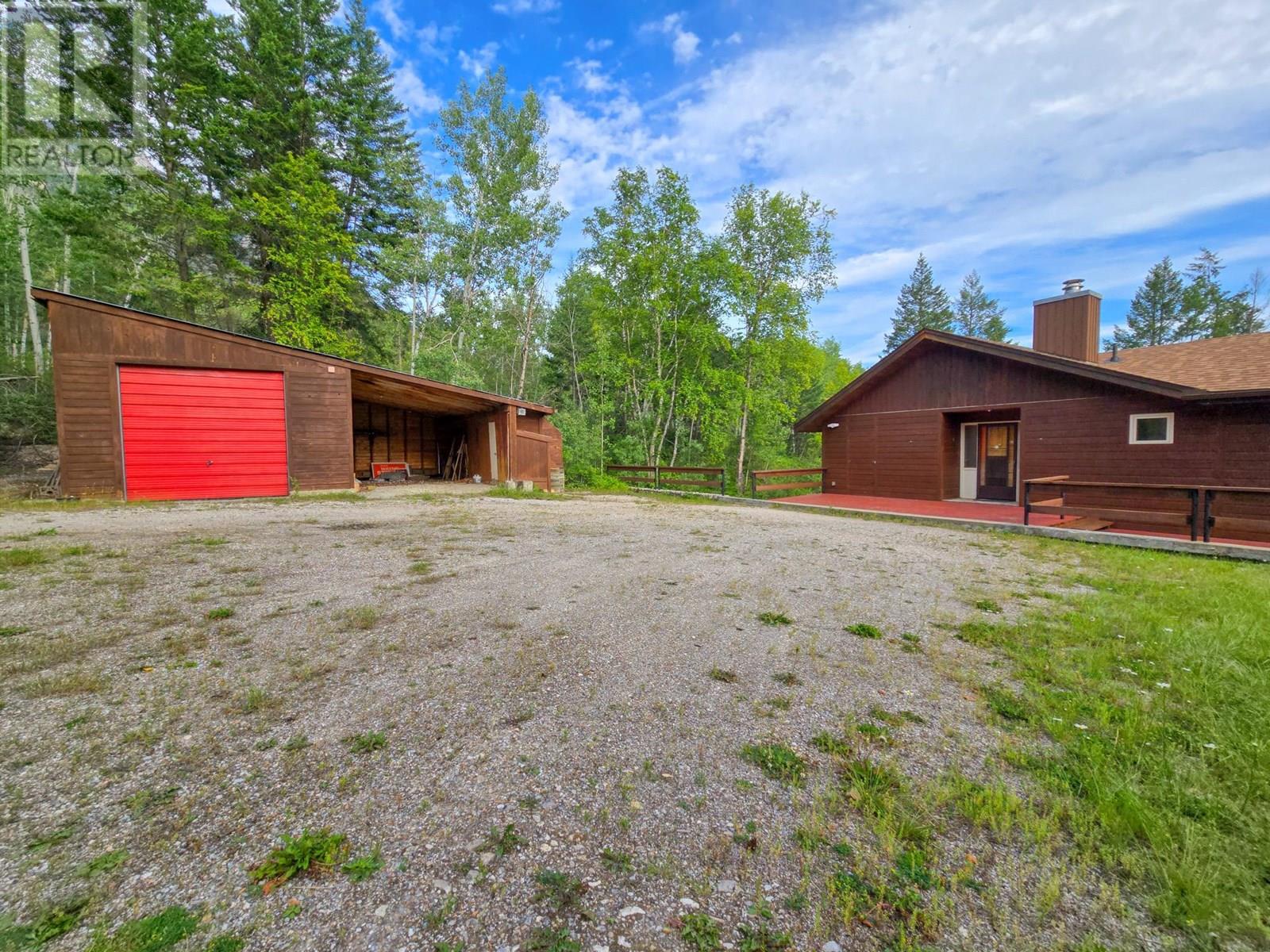 2830 Berrey Road, Brisco, British Columbia  V0A 1B0 - Photo 21 - 10356151