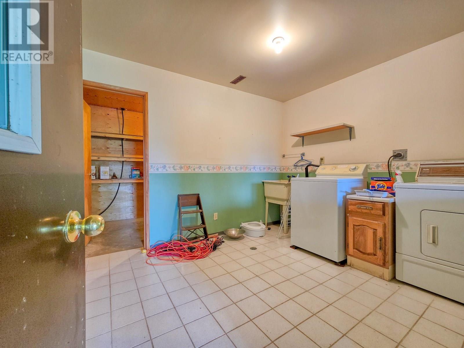 2830 Berrey Road, Brisco, British Columbia  V0A 1B0 - Photo 70 - 10356151
