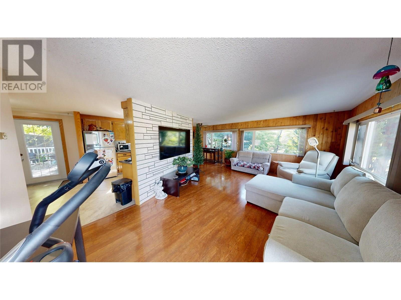 7516 Columbia Avenue, Radium Hot Springs, British Columbia  V0A 1M0 - Photo 11 - 10357048