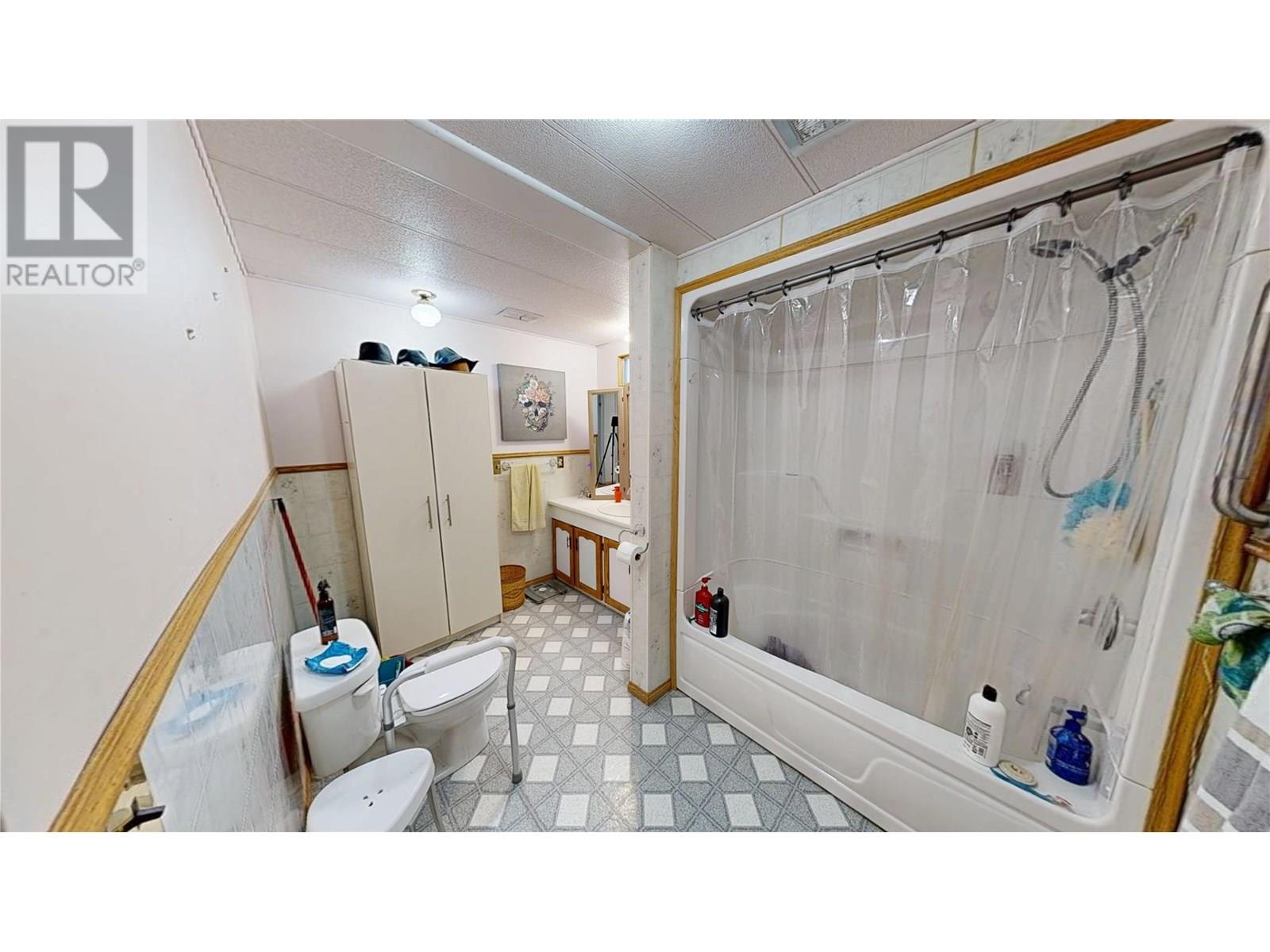 7516 Columbia Avenue, Radium Hot Springs, British Columbia  V0A 1M0 - Photo 23 - 10357048