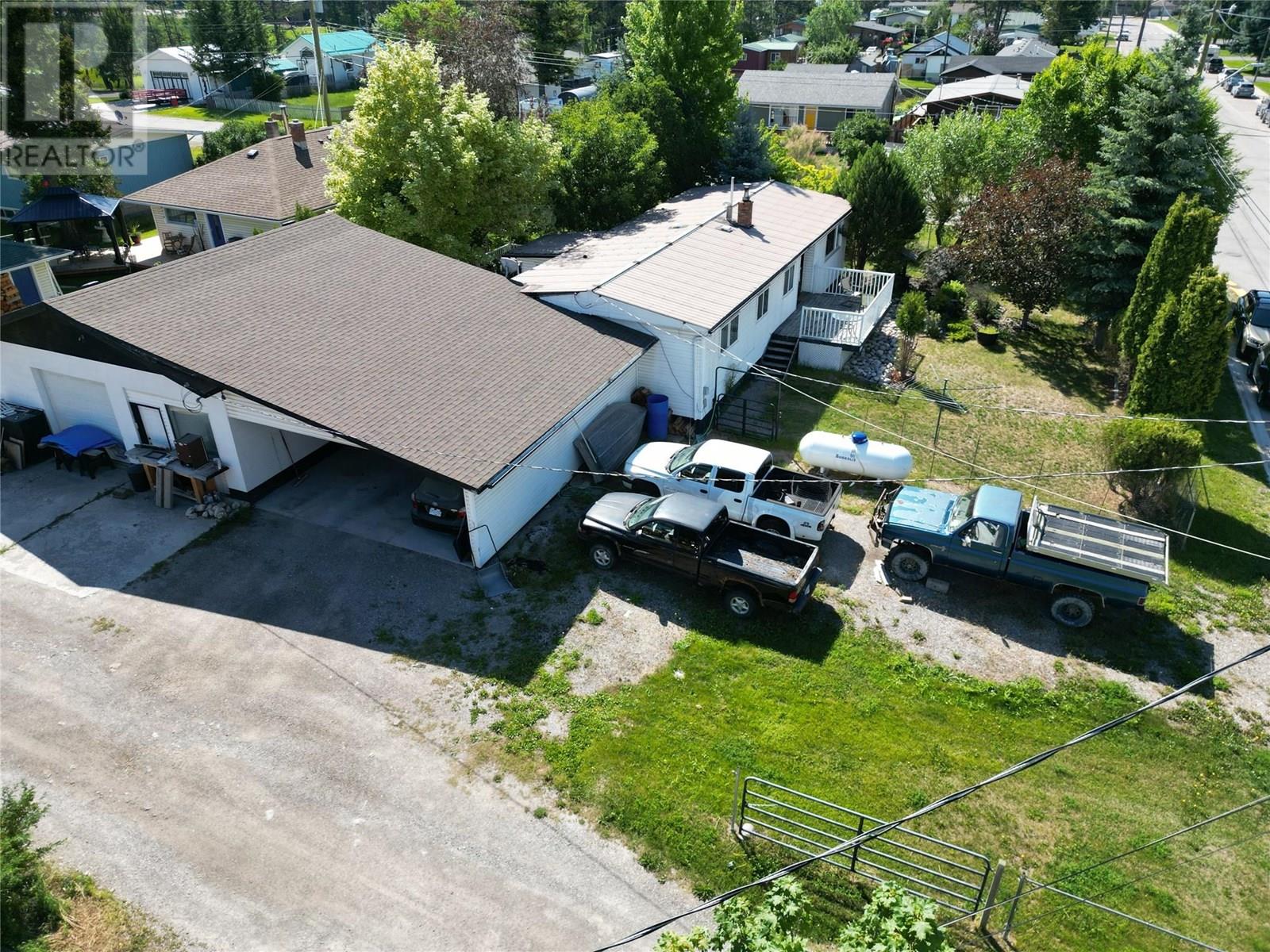 7516 Columbia Avenue, Radium Hot Springs, British Columbia  V0A 1M0 - Photo 36 - 10357048