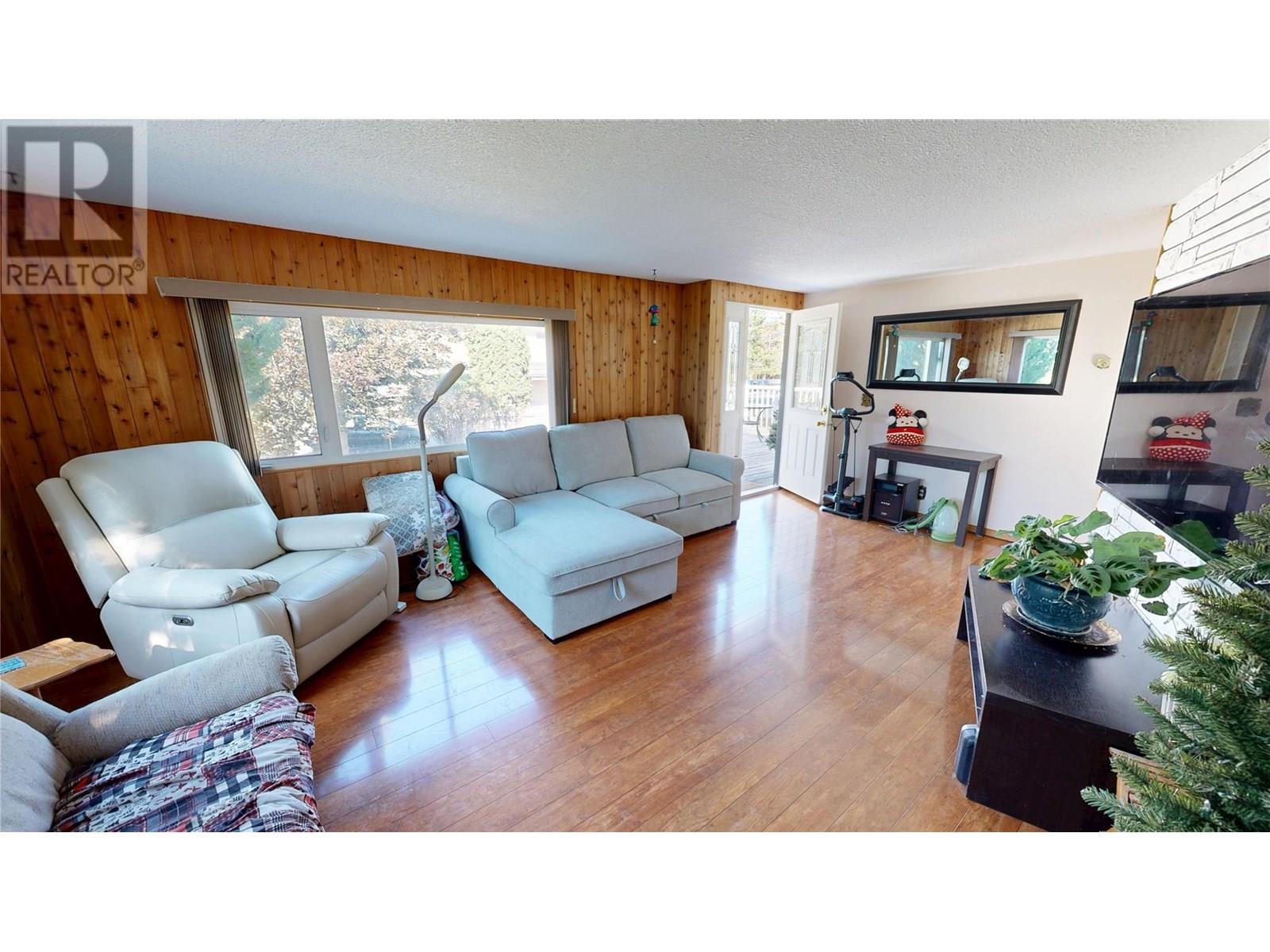 7516 Columbia Avenue, Radium Hot Springs, British Columbia  V0A 1M0 - Photo 46 - 10357048