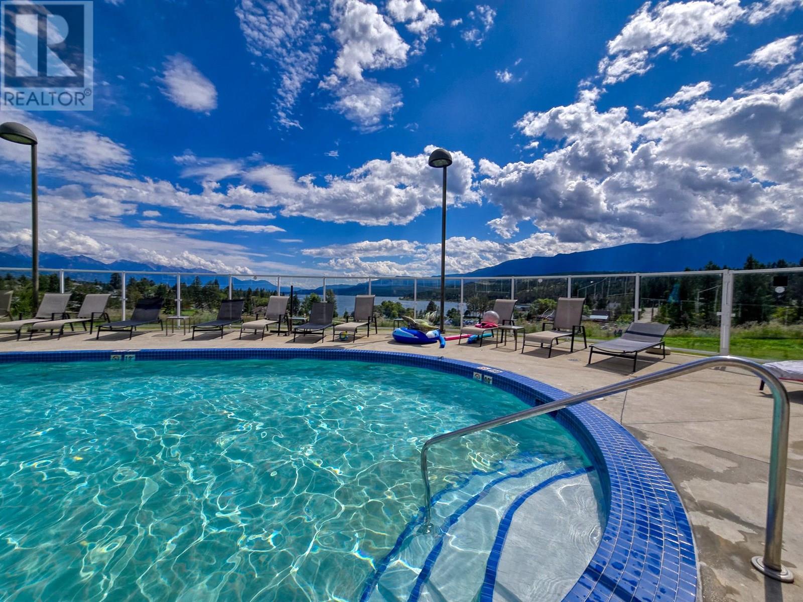 701 14a Crescent Unit# 112, Invermere, British Columbia  V0A 1K4 - Photo 2 - 10356936