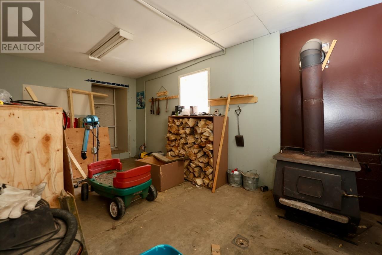 2383 Kettleston Road, Golden, British Columbia  V0A 1H0 - Photo 10 - 10357294