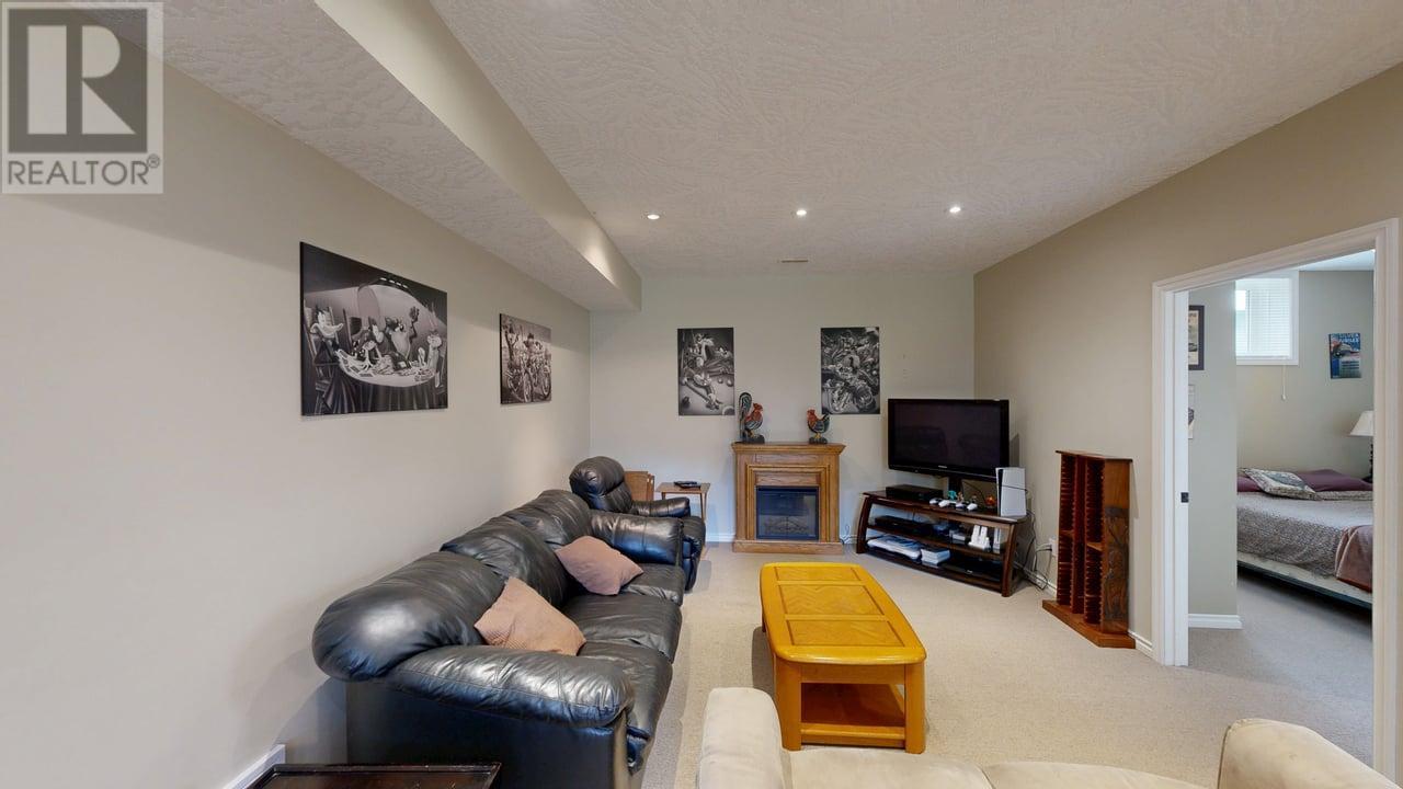 1448 Hemlock Street, Golden, British Columbia  V0A 1H6 - Photo 37 - 10356953