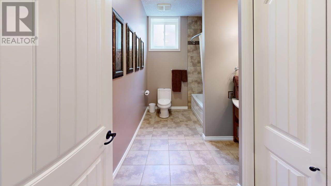 1448 Hemlock Street, Golden, British Columbia  V0A 1H6 - Photo 41 - 10356953