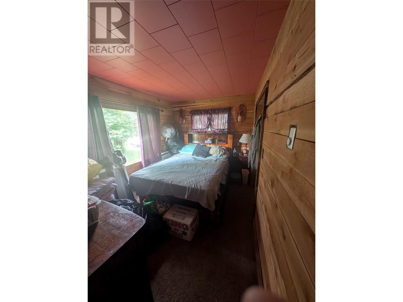 5749 Vermillion Street, Edgewater, British Columbia  V0A 1E0 - Photo 15 - 10357343