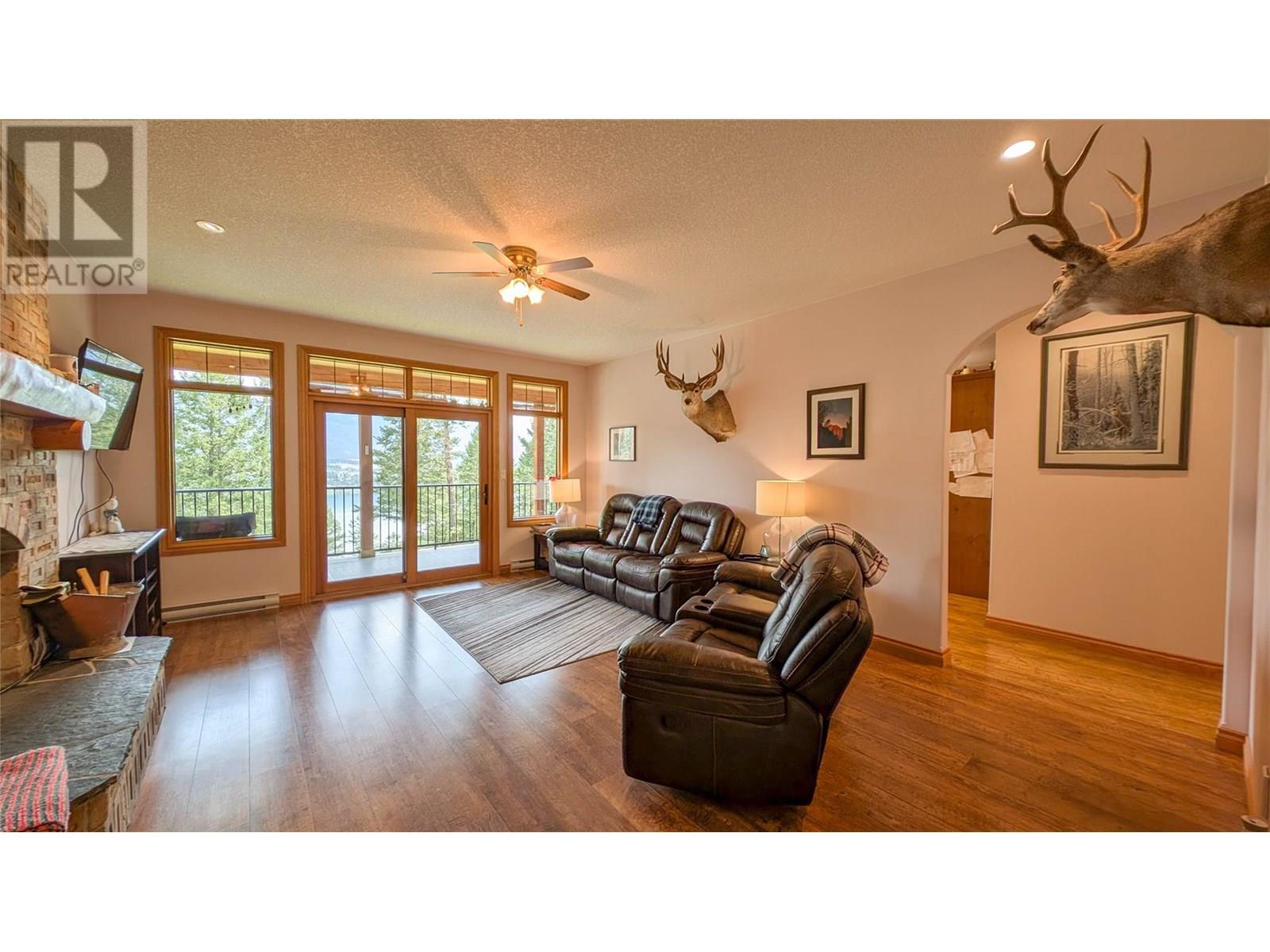 4197 Coy Road, Invermere, British Columbia  V0A 1K4 - Photo 6 - 10357542